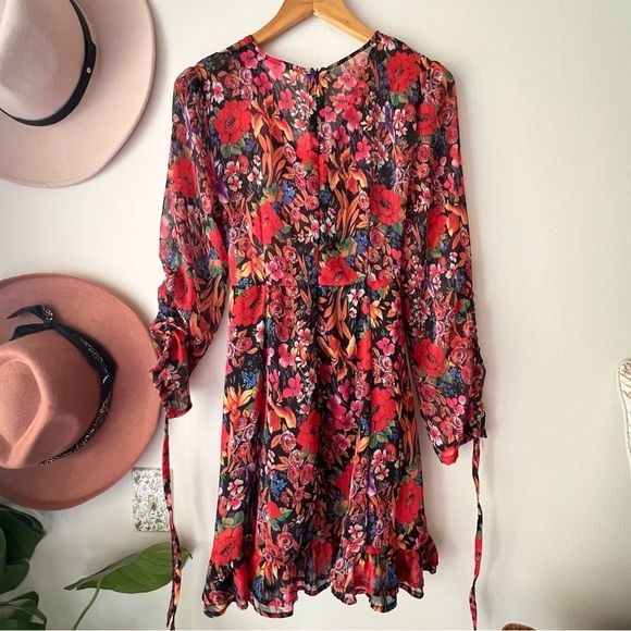 GOODNIGHT MACAROON AURORA LONG SLEEVE FLORAL DRESS size medium - Picture 7 of 10